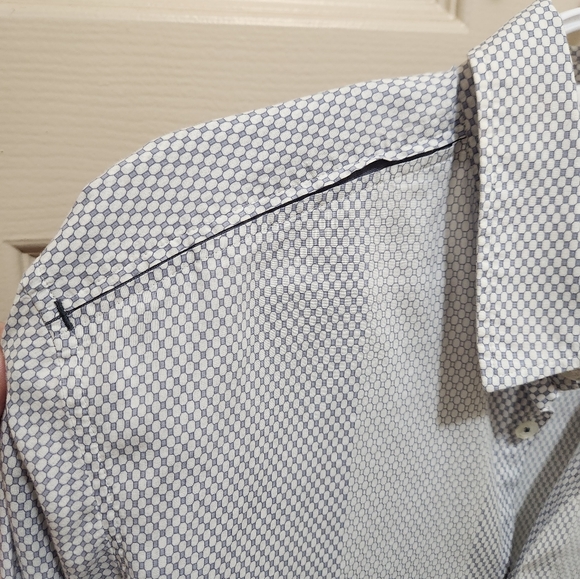 Hugo Boss dress shirt - Picture 6 of 9
